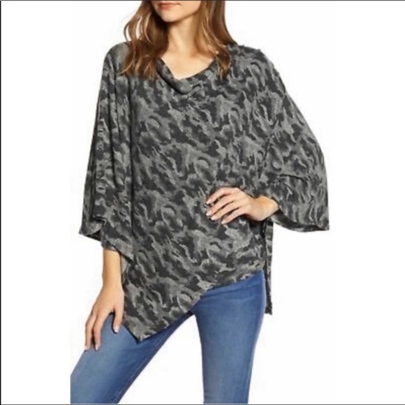 Bobeau Poncho Style Gray and Black Camo Top, OSFM - Picture 9 of 12